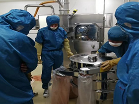 山東聯(lián)盟磷復(fù)肥有限公司-LG-200干法制粒機(jī)